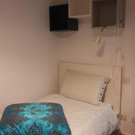 Appartement Lucrezia Romana New - Cinecittà-capannelle Rome