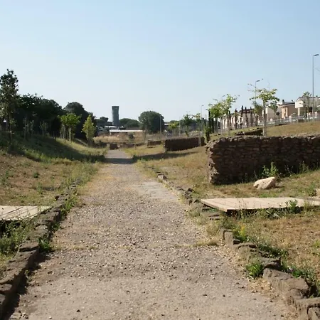 Lucrezia Romana New - Cinecitta-capannelle *